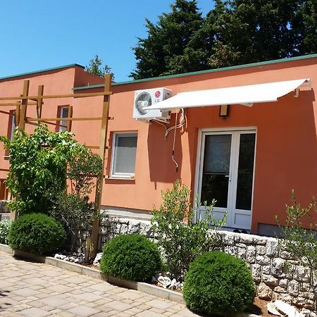 Apartment Sajkovic Ugljan Extérieur photo